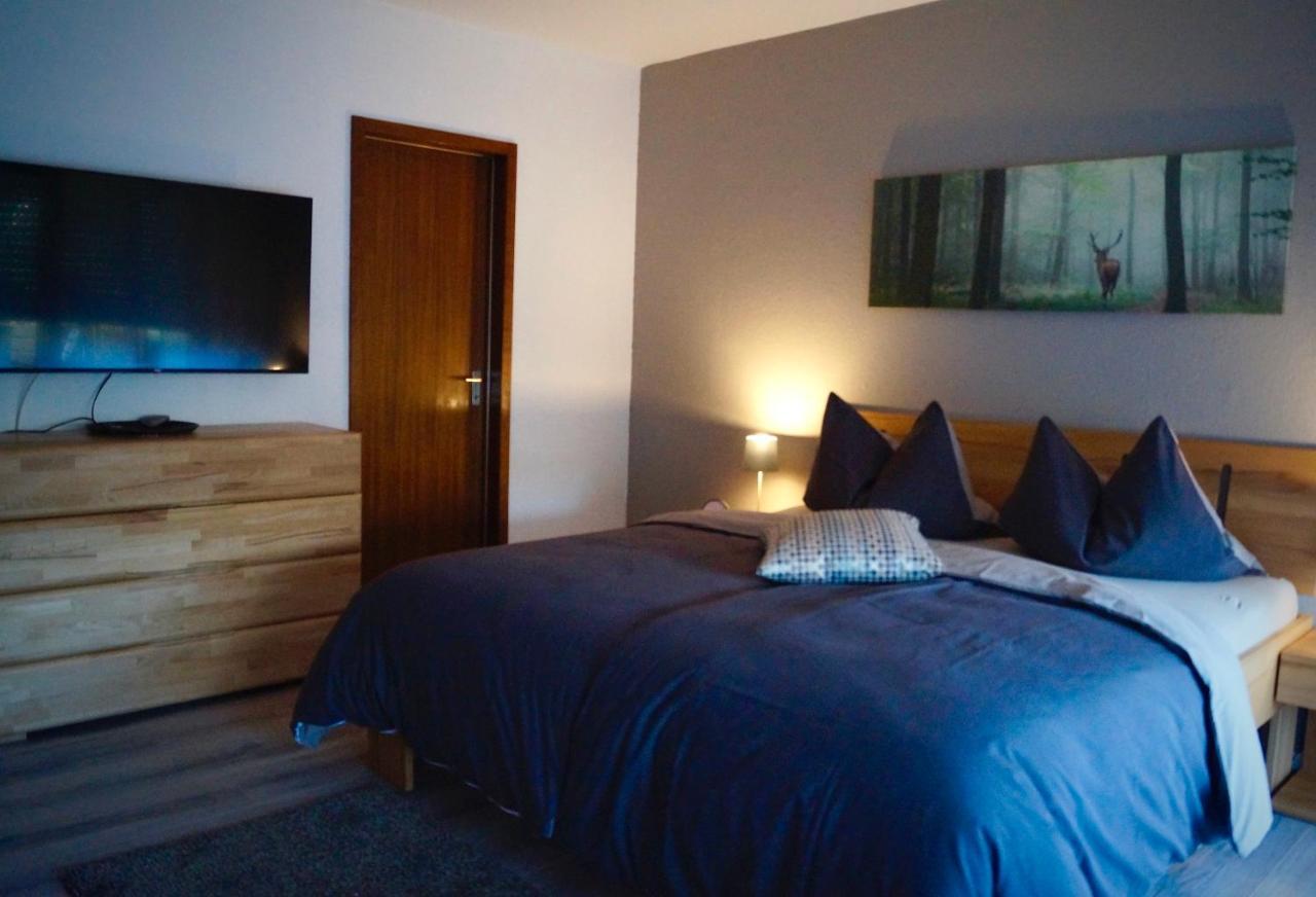 Schwarzwald Geht Immer Fewo 60 Qm Mit Grossem Suedbalkon, Wlan Und Magenta Tv Шёнвальд Экстерьер фото