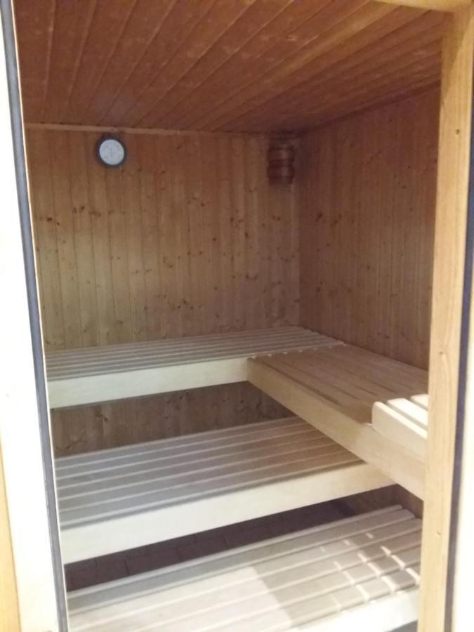 Schwarzwald Geht Immer Fewo 60 Qm Mit Grossem Suedbalkon, Wlan Und Magenta Tv Шёнвальд Экстерьер фото